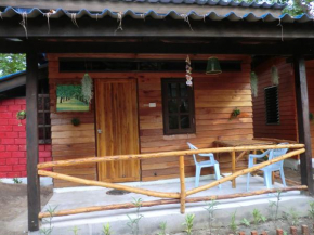  Hans Bungalows  Ko Lanta